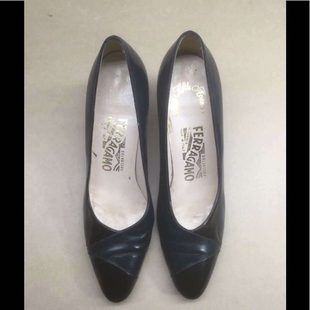 Ferragamo Lady’s shoes in good condition!
